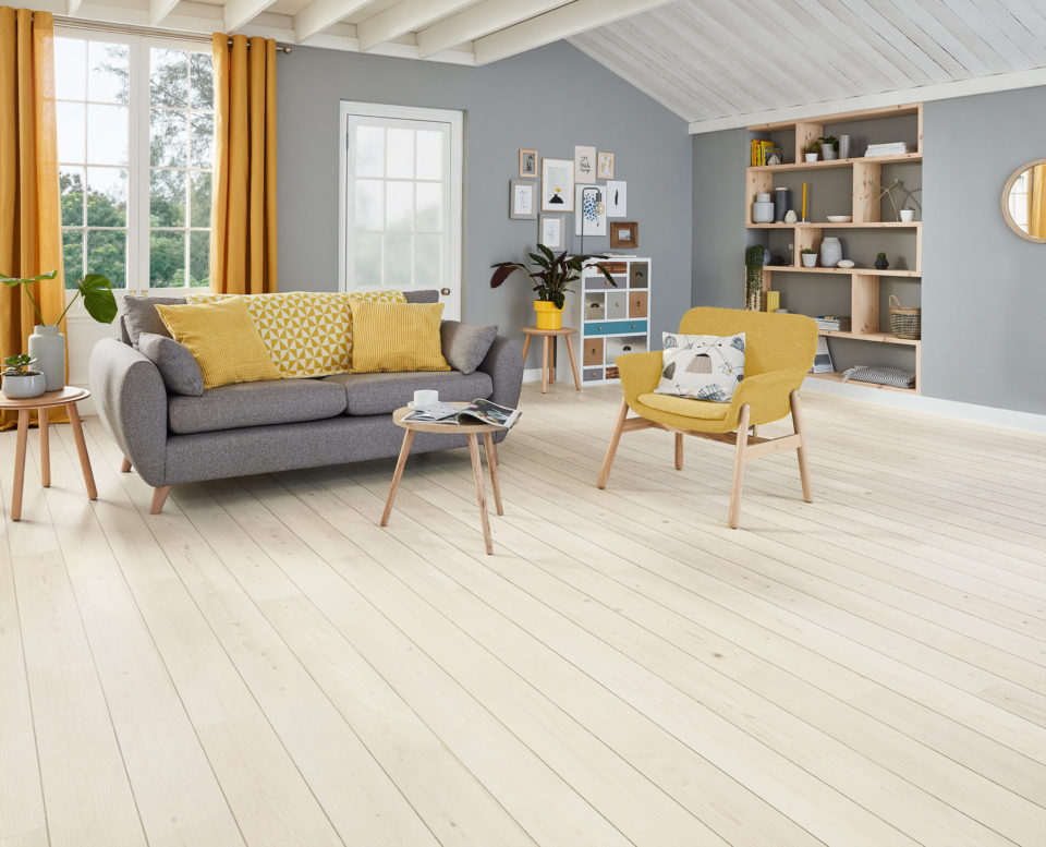 Karndean Flooring LVT KP132 Washed Scandi Pine DS12 3mm Living Room LS3 CM